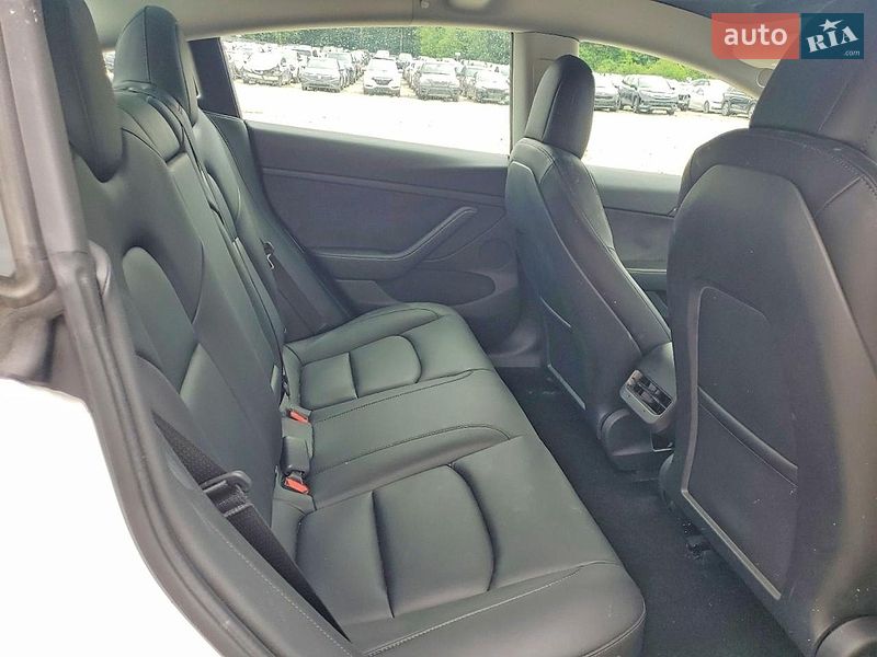 Седан Tesla Model 3 2022 в Ужгороде фото 10 Седан Tesla Model 3 2022 в Ужгороде