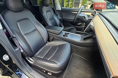 Седан Tesla Model 3 2020 в Ивано-Франковске