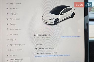 Седан Tesla Model 3 2023 в Львове