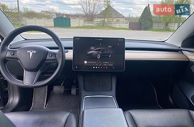 Седан Tesla Model 3 2022 в Днепре