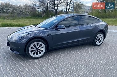 Седан Tesla Model 3 2022 в Днепре