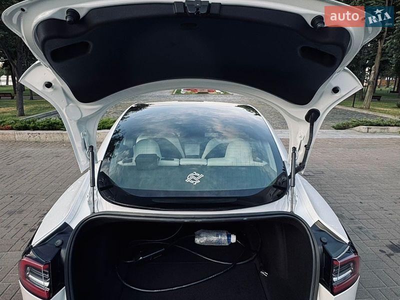 Седан Tesla Model 3 2018 в Киеве фото 17 Седан Tesla Model 3 2018 в Киеве