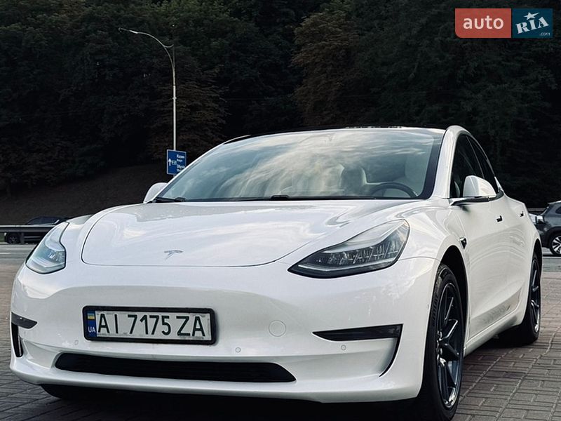 Седан Tesla Model 3 2018 в Киеве фото 18 Седан Tesla Model 3 2018 в Киеве