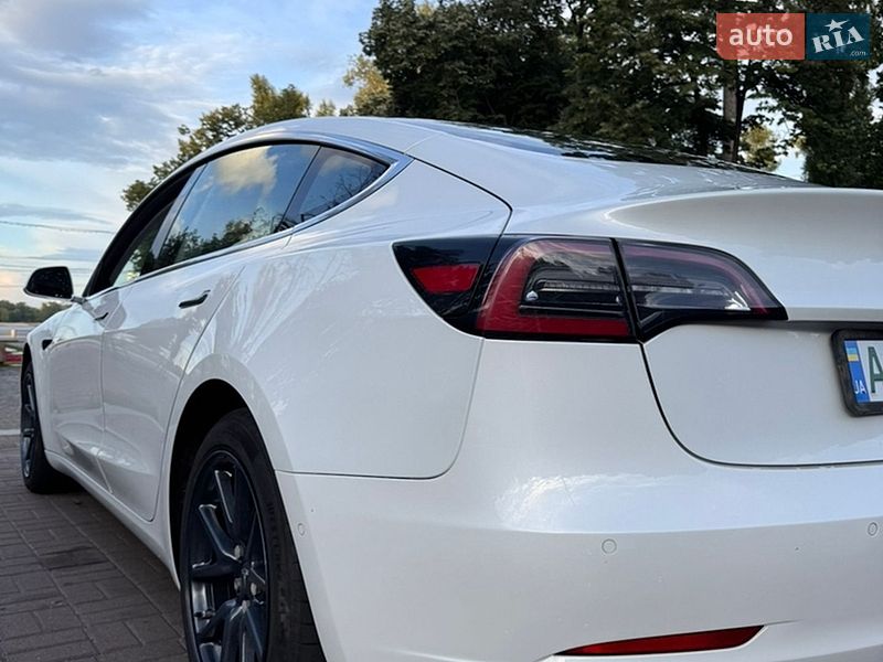 Седан Tesla Model 3 2018 в Киеве фото 19 Седан Tesla Model 3 2018 в Киеве