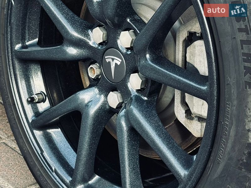 Седан Tesla Model 3 2018 в Киеве фото 28 Седан Tesla Model 3 2018 в Киеве