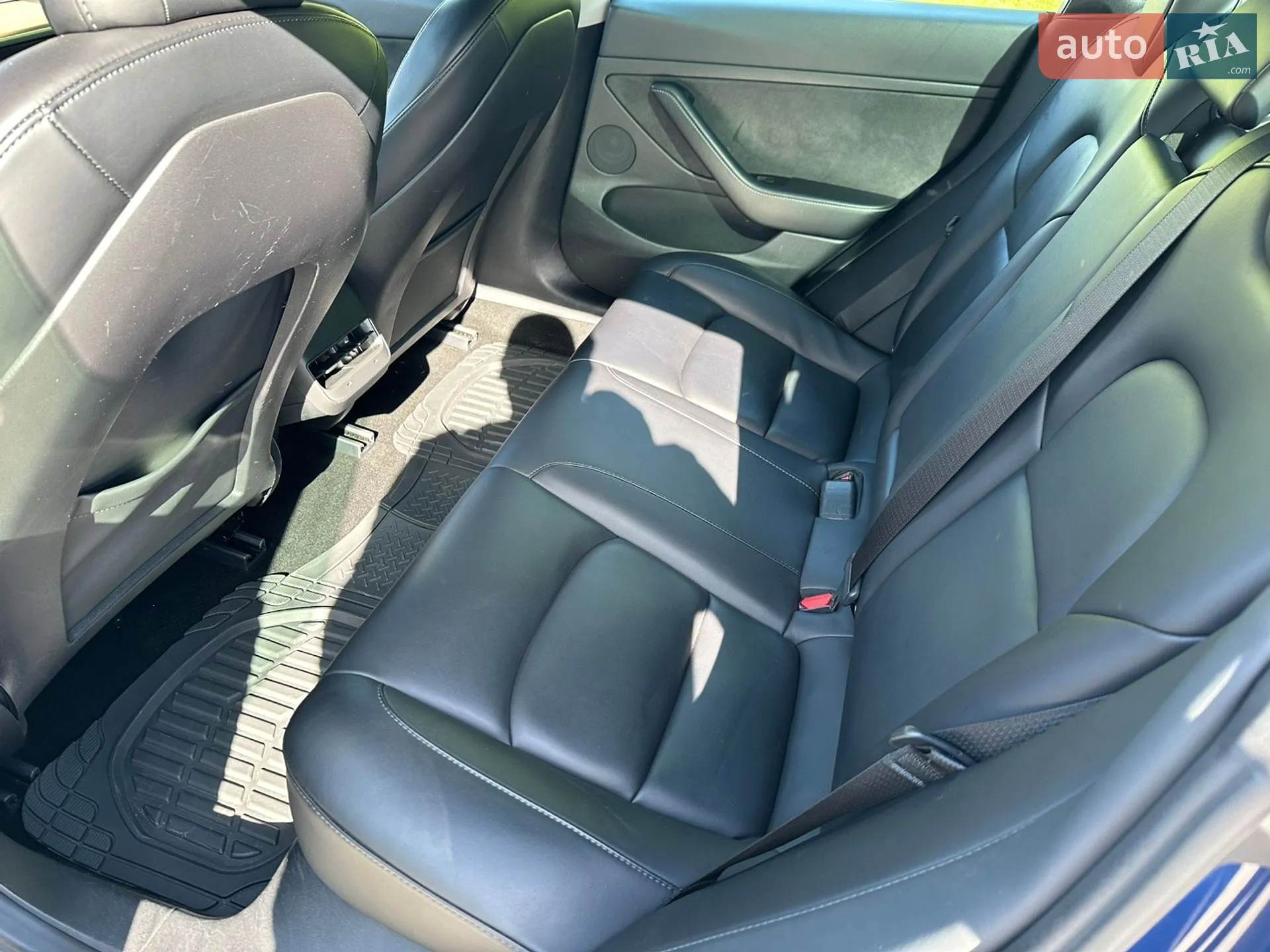 2022 Tesla Model 3 - мініатюра 16
