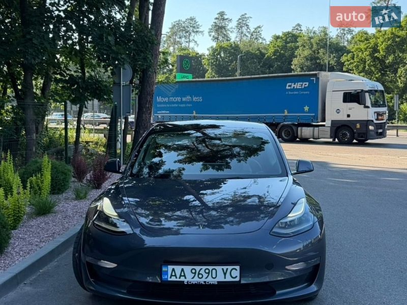 Седан Tesla Model 3 2022 в Киеве фото 2 Седан Tesla Model 3 2022 в Киеве
