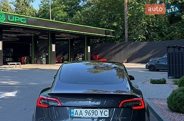 Седан Tesla Model 3 2022 в Киеве фото 6 Седан Tesla Model 3 2022 в Киеве