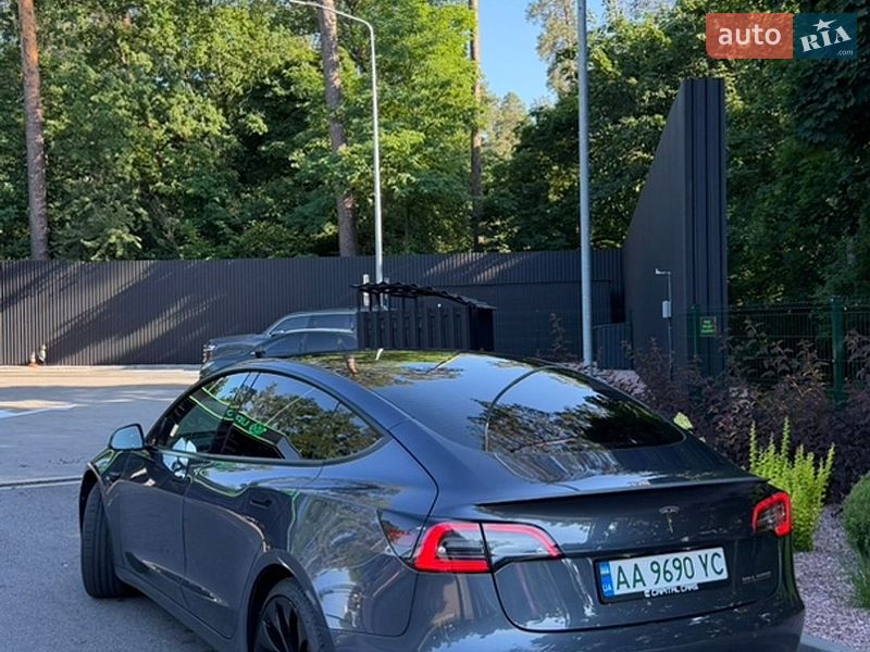 Седан Tesla Model 3 2022 в Киеве фото 7 Седан Tesla Model 3 2022 в Киеве