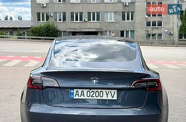 Седан Tesla Model 3 2022 в Києві