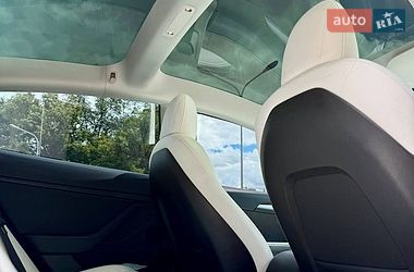 Седан Tesla Model 3 2022 в Києві
