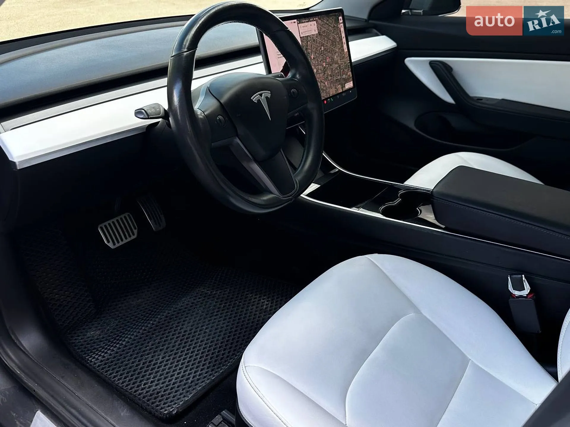 2018 Tesla Model 3 - мініатюра 16