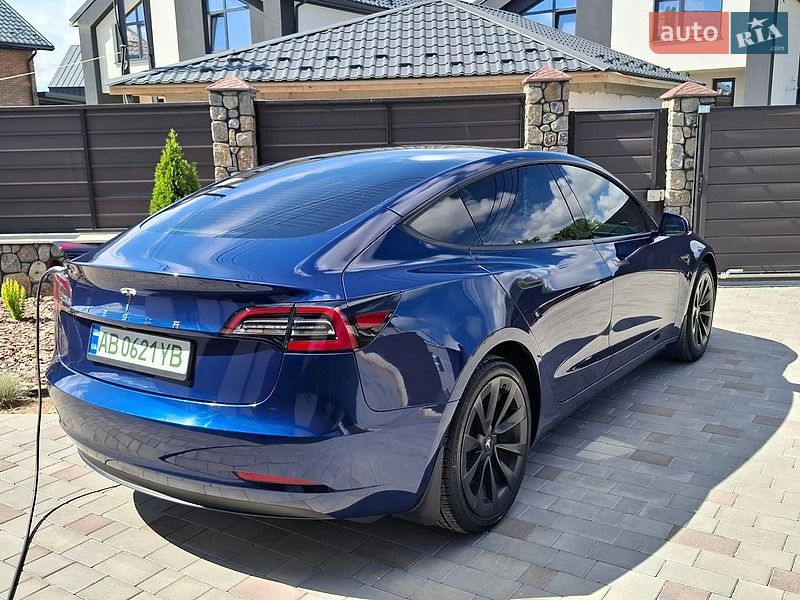 Седан Tesla Model 3 2022 в Вінниці