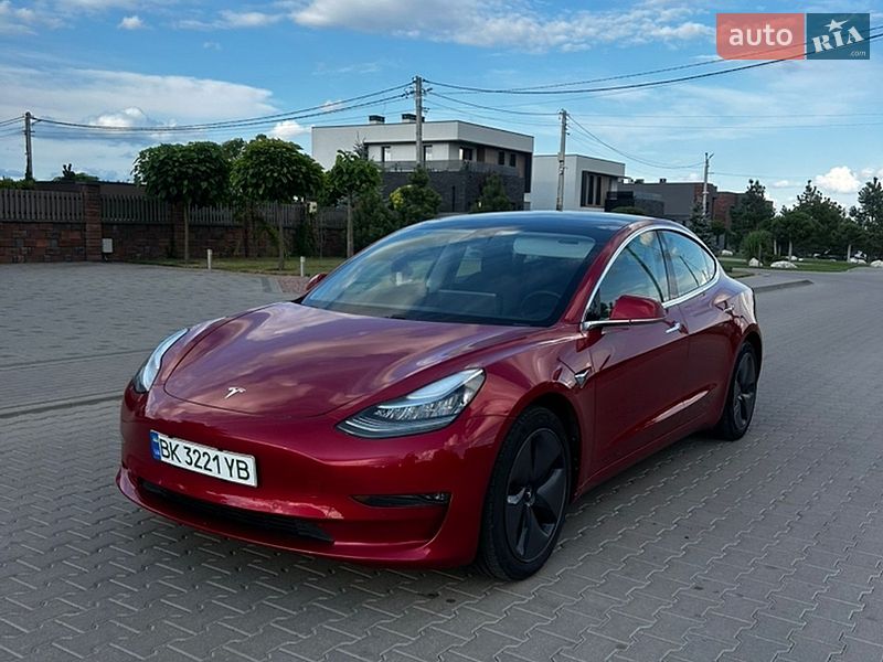Tesla Model 3 2019 Tesla Model 3 2019