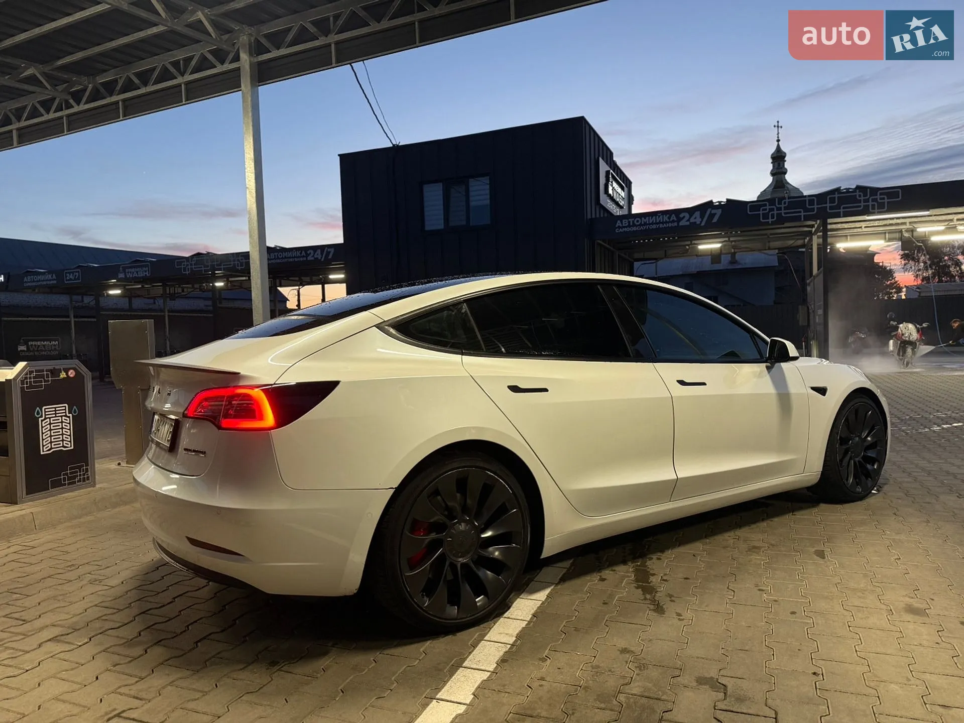 2020 Tesla Model 3 - мініатюра 4