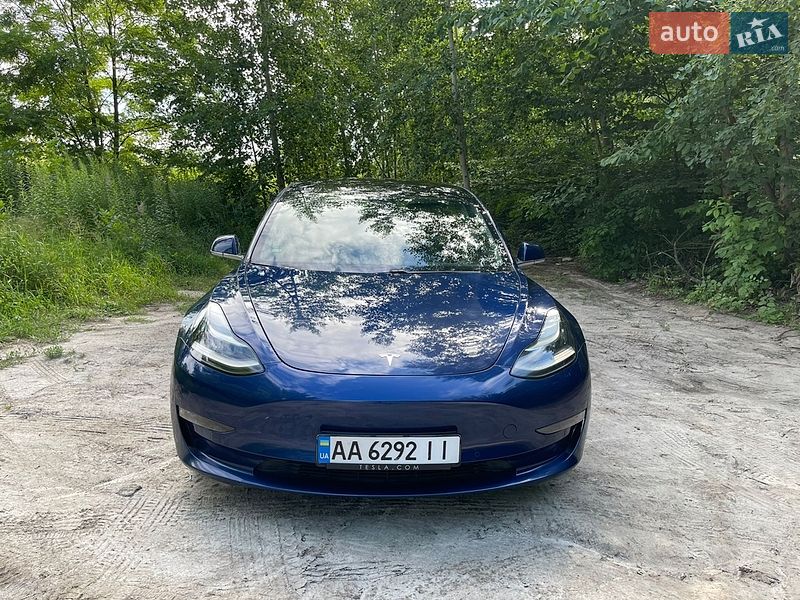 Седан Tesla Model 3 2019 в Києві