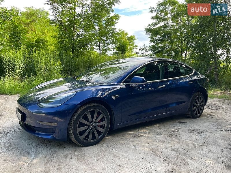 Седан Tesla Model 3 2019 в Києві