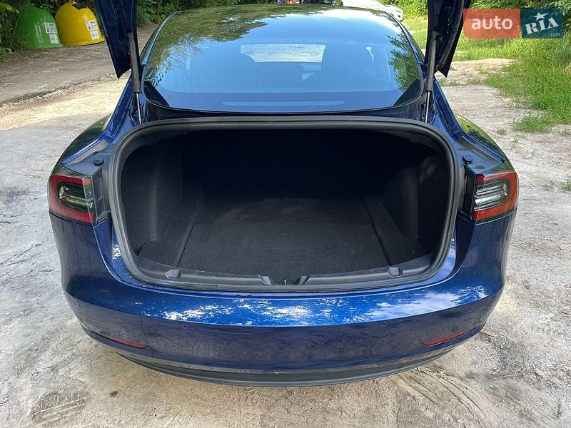 Седан Tesla Model 3 2019 в Києві