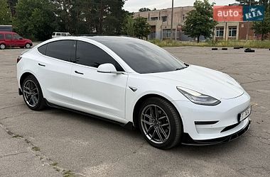 Седан Tesla Model 3 2019 в Києві