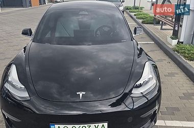 Седан Tesla Model 3 2019 в Хусті
