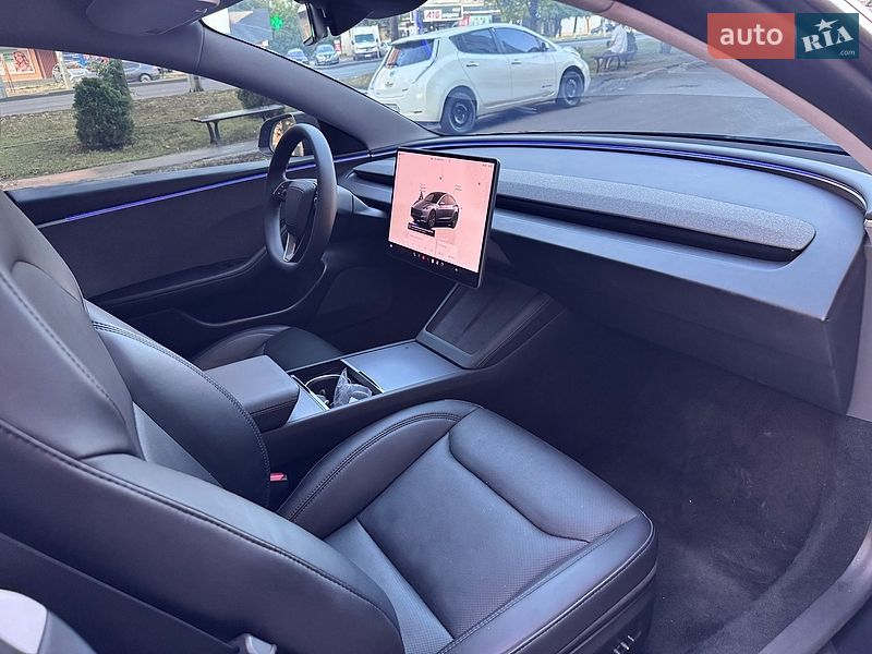 Седан Tesla Model 3 2024 в Одессе