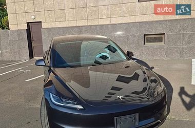 Седан Tesla Model 3 2024 в Одессе