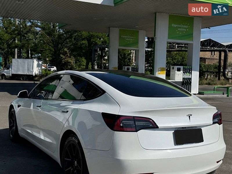 Седан Tesla Model 3 2019 в Миколаєві