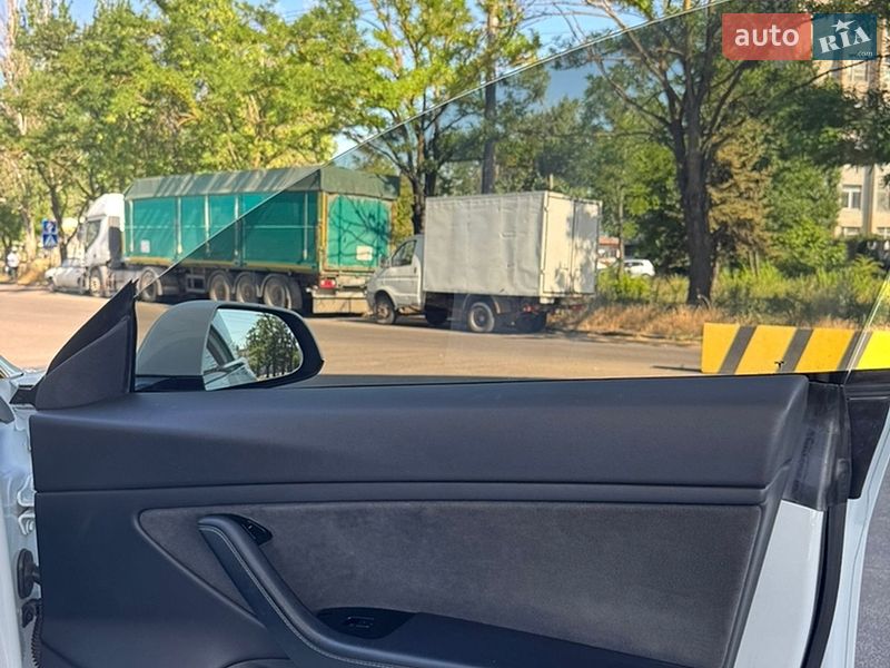 Седан Tesla Model 3 2019 в Миколаєві