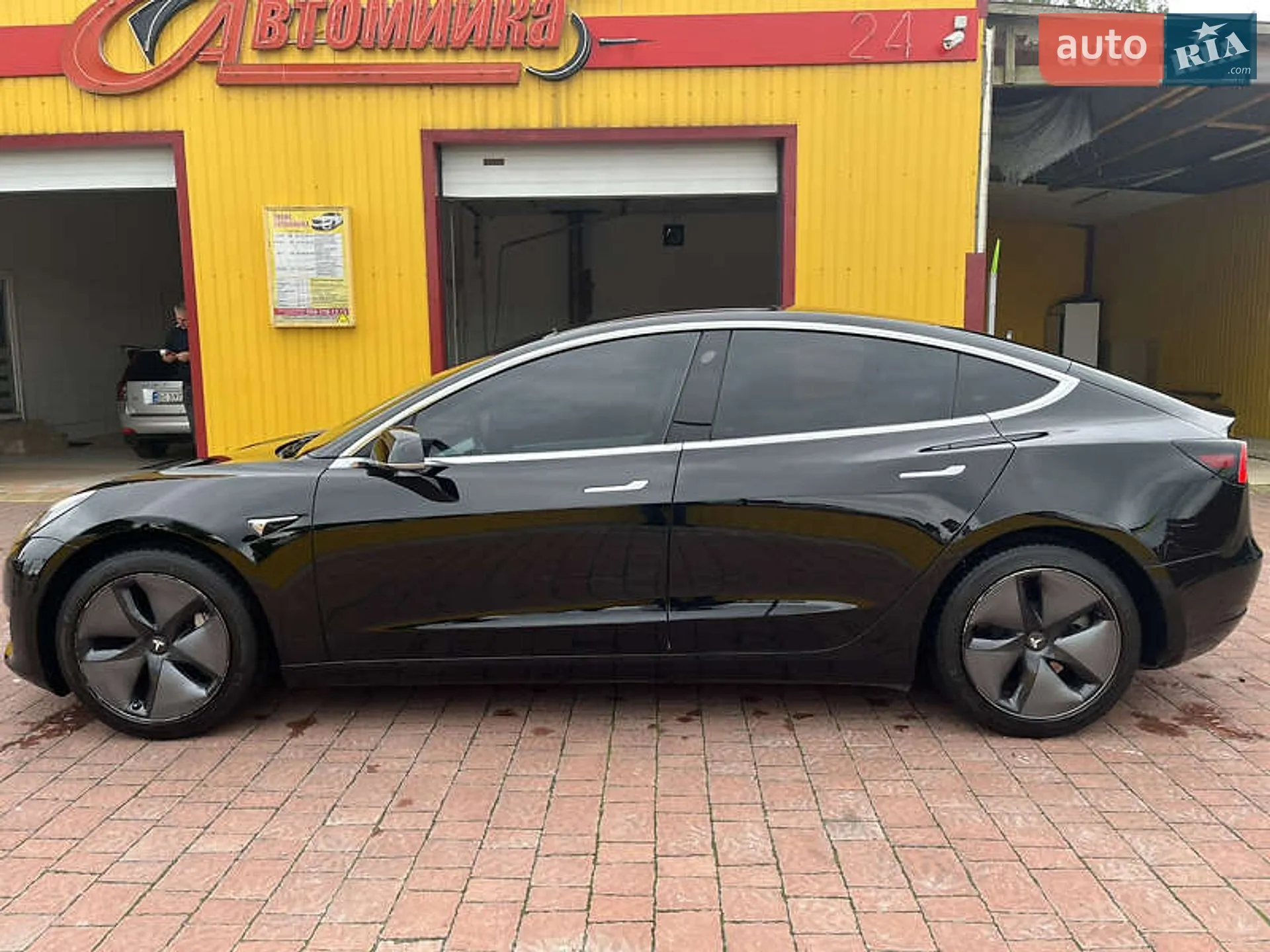 2019 Tesla Model 3 - мініатюра 3