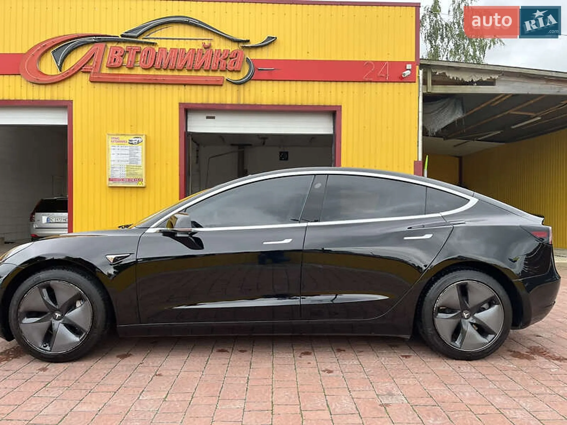 2019 Tesla Model 3 - мініатюра 12