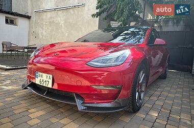 Седан Tesla Model 3 2021 в Одесі