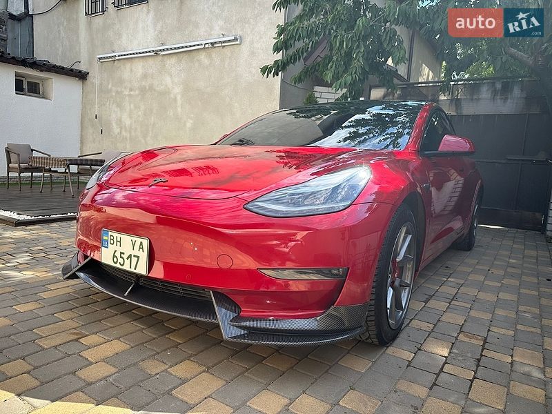 Седан Tesla Model 3 2021 в Одесі