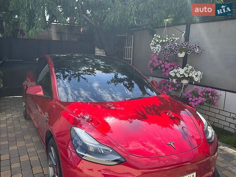 Седан Tesla Model 3 2021 в Одесі