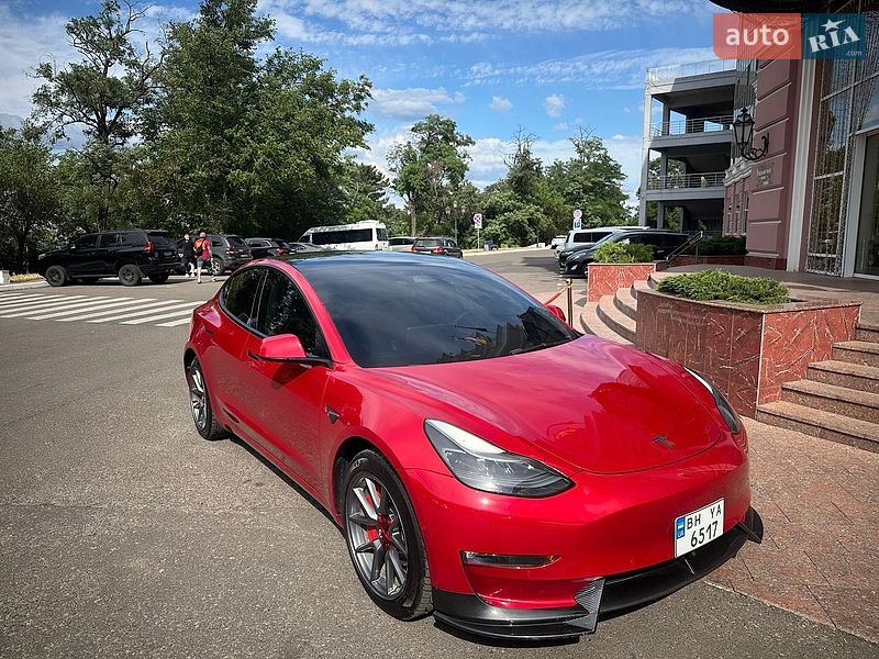 Седан Tesla Model 3 2021 в Одесі