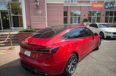 Седан Tesla Model 3 2021 в Одесі
