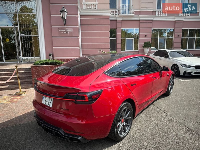 Tesla Model 3 2021