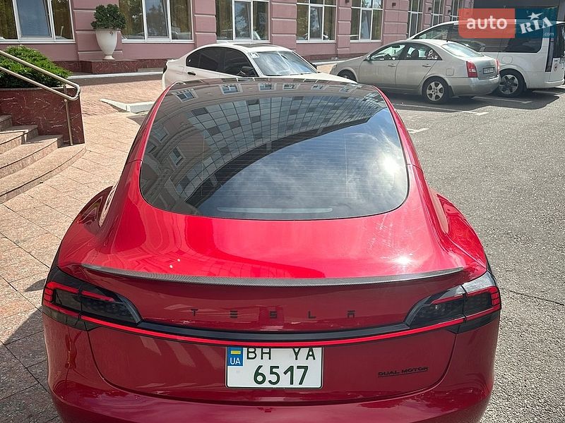 Седан Tesla Model 3 2021 в Одесі