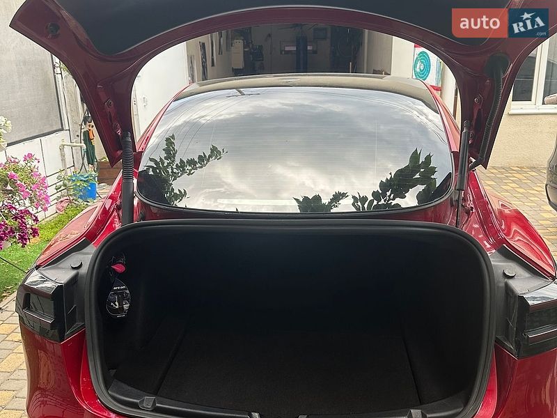 Седан Tesla Model 3 2021 в Одесі