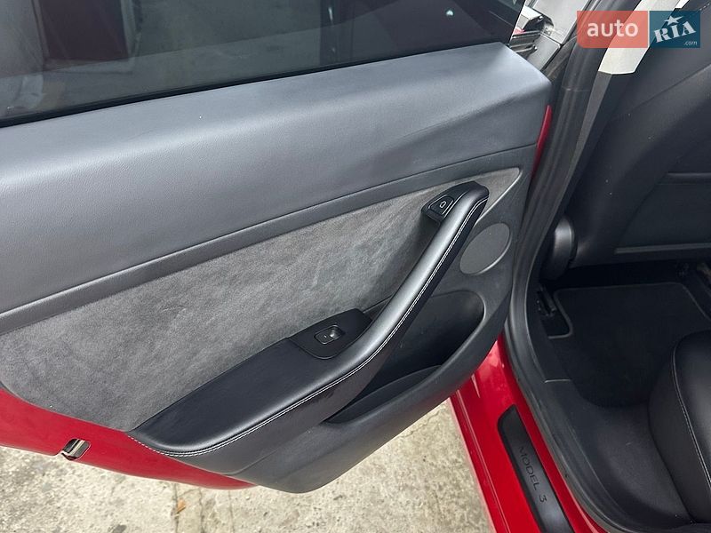 Седан Tesla Model 3 2021 в Одесі
