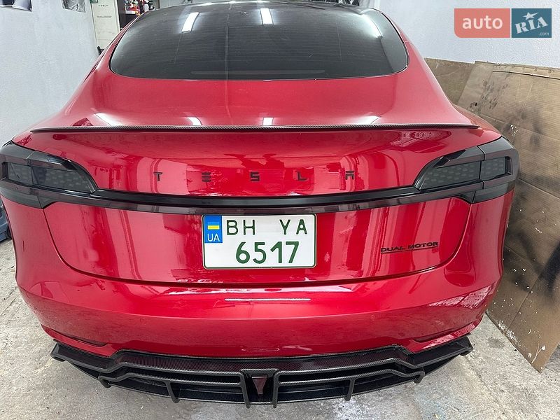 Седан Tesla Model 3 2021 в Одесі