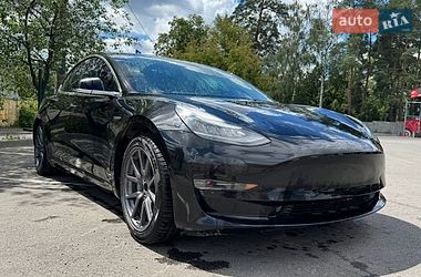 Седан Tesla Model 3 2019 в Києві