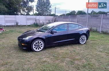 Седан Tesla Model 3 2022 в Черкассах