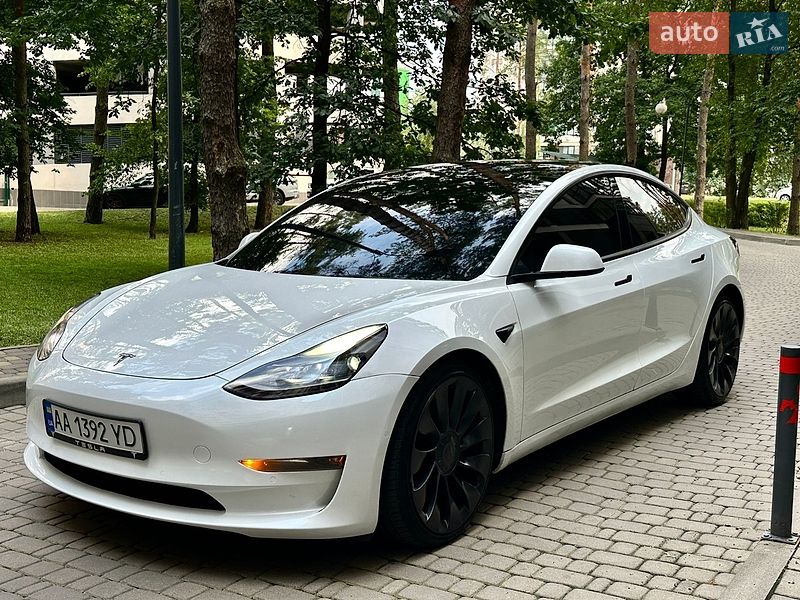 Седан Tesla Model 3 2022 в Броварах фото Седан Tesla Model 3 2022 в Броварах