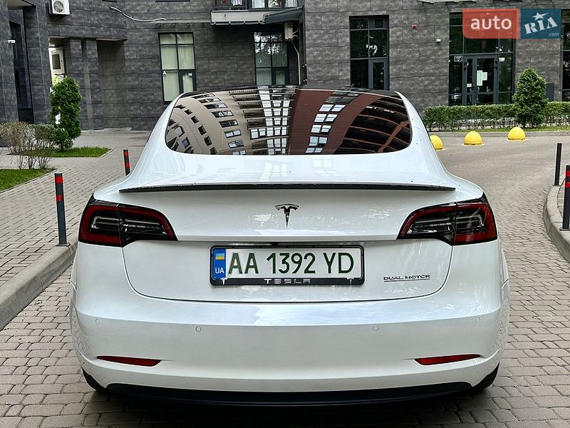 Седан Tesla Model 3 2022 в Броварах фото 16 Седан Tesla Model 3 2022 в Броварах