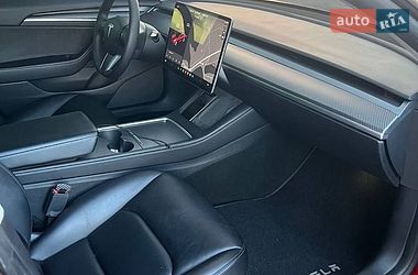 Седан Tesla Model 3 2021 в Харькове