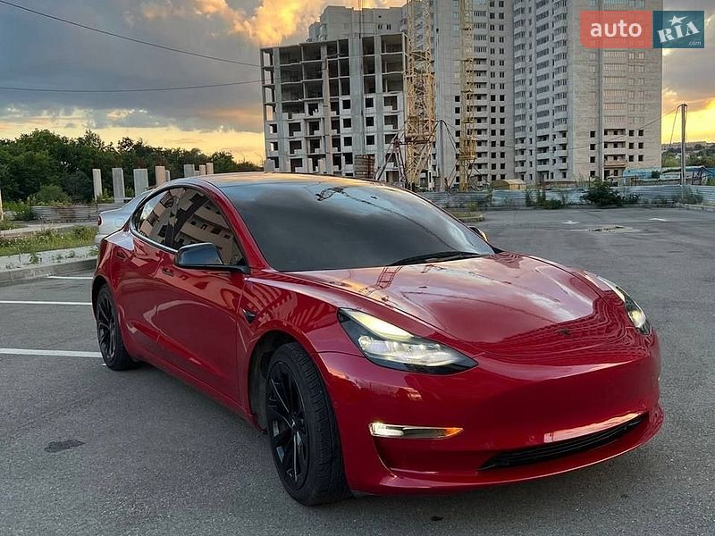 Седан Tesla Model 3 2021 в Харкові