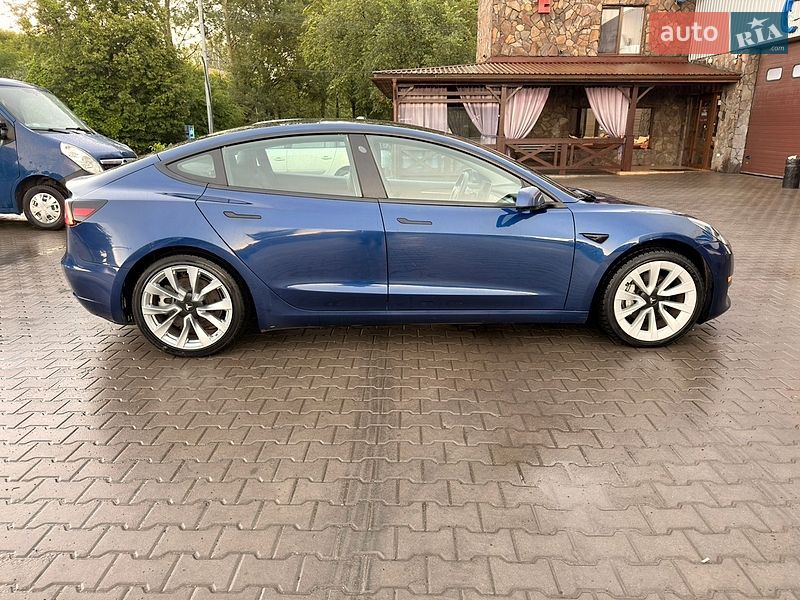 Седан Tesla Model 3 2022 в Луцке фото 3 Седан Tesla Model 3 2022 в Луцке