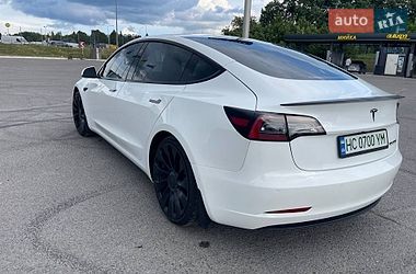 Седан Tesla Model 3 2021 в Львове