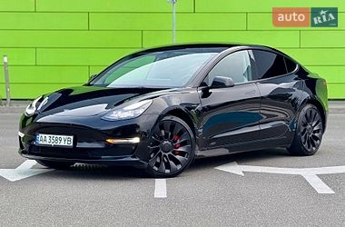 Седан Tesla Model 3 2023 в Києві