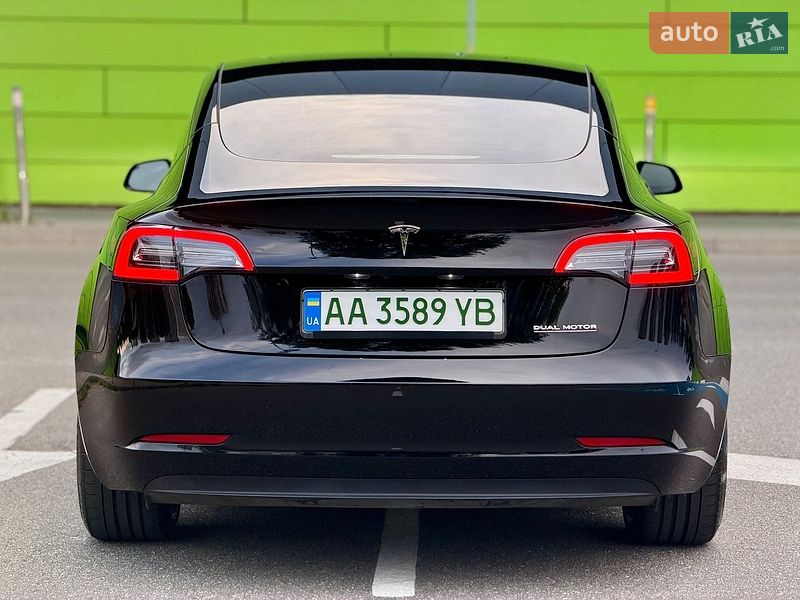 Седан Tesla Model 3 2023 в Киеве фото 19 Седан Tesla Model 3 2023 в Киеве